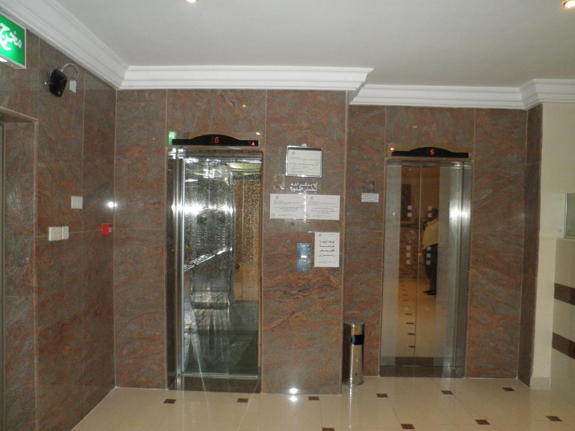 Marina Royal Hotel Suites Кувейт Экстерьер фото
