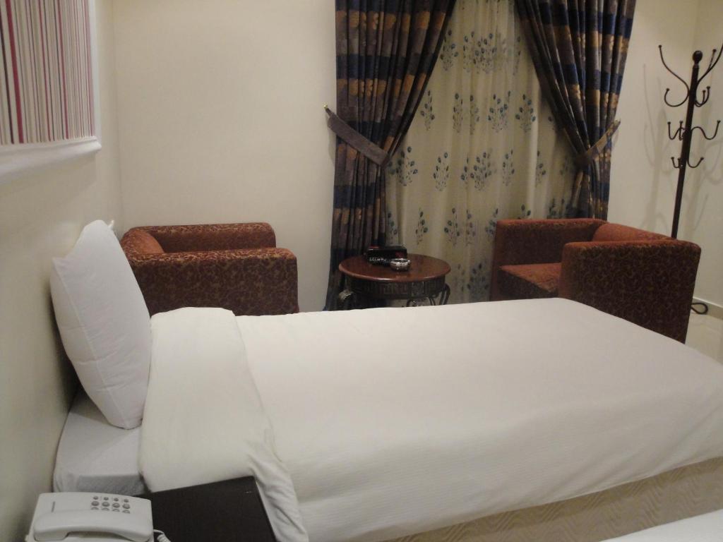 Marina Royal Hotel Suites Кувейт Экстерьер фото